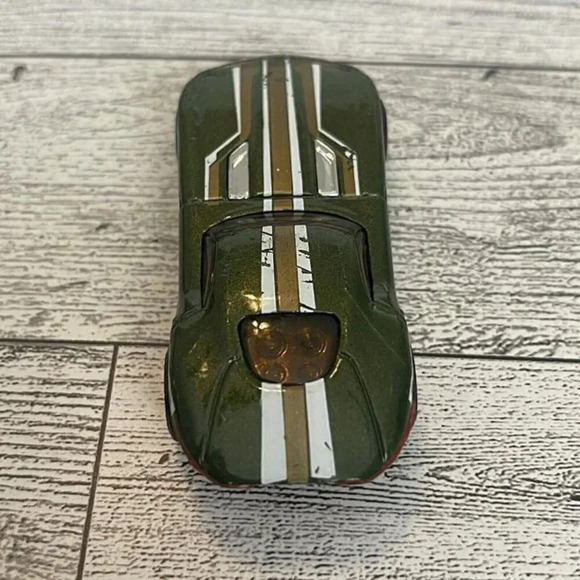 2008 Mattel Hot Wheels Fast FeLion Metallic Green Sports Car 1:64 Diecast - Picture 5 of 7